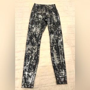 Lululemon Women's Leggings Metallic Silver Wunder Under HR Tight